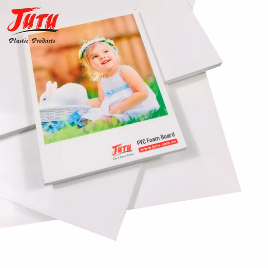 Jutu 12-20 MPa 0,1%~0,3% Desempenho confiável e excelente efeito de resistência ao fogo Placa de espuma sem PVC